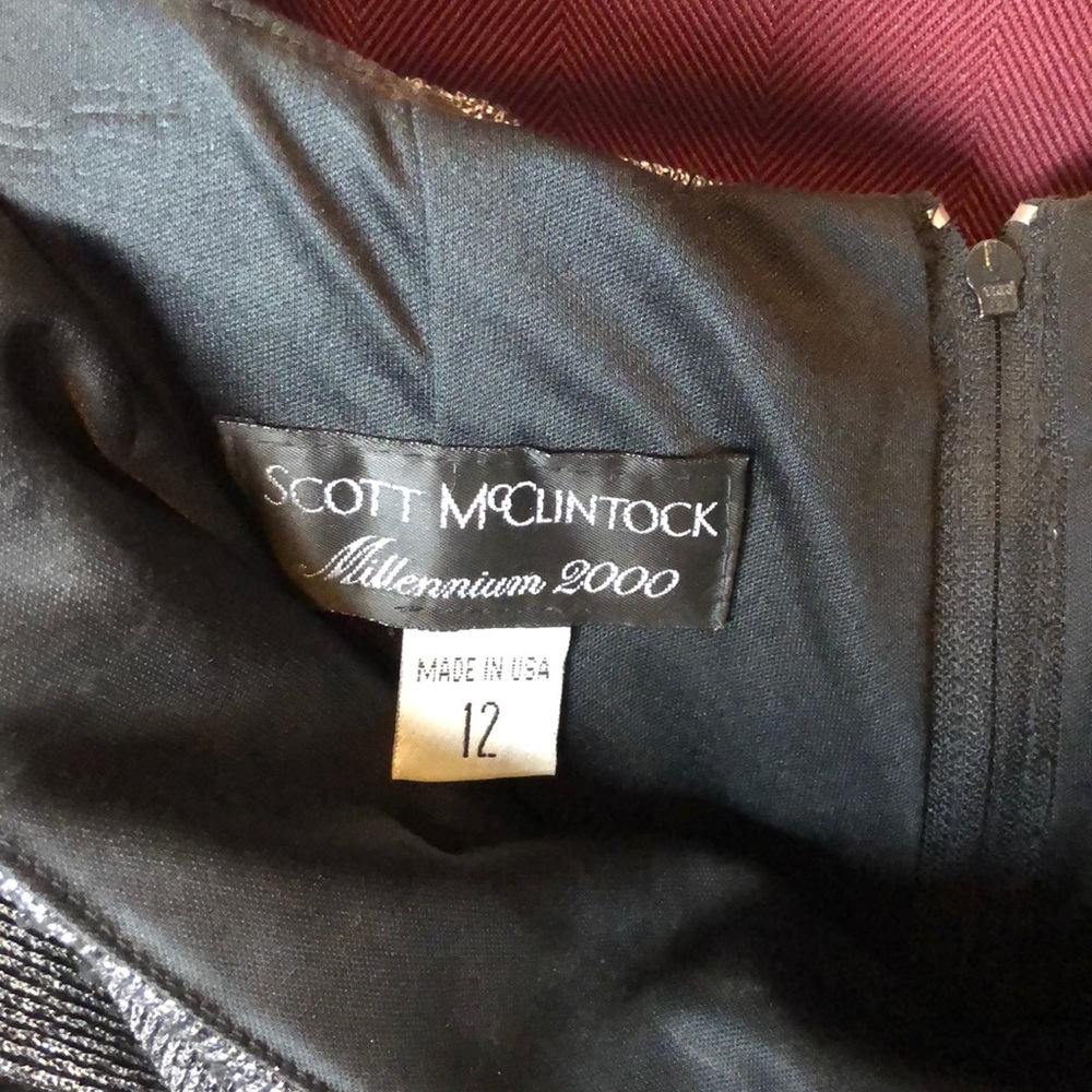 FORMAL DRESS - Picture 4 of 5